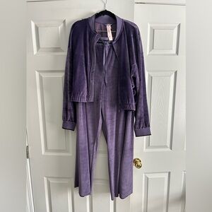Victoria’s Secret jogger set (l/xl)